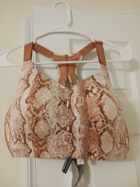 NEW Victoria's Secret On Point Incredible Sports Bra Pink Animal Print  36 DDD